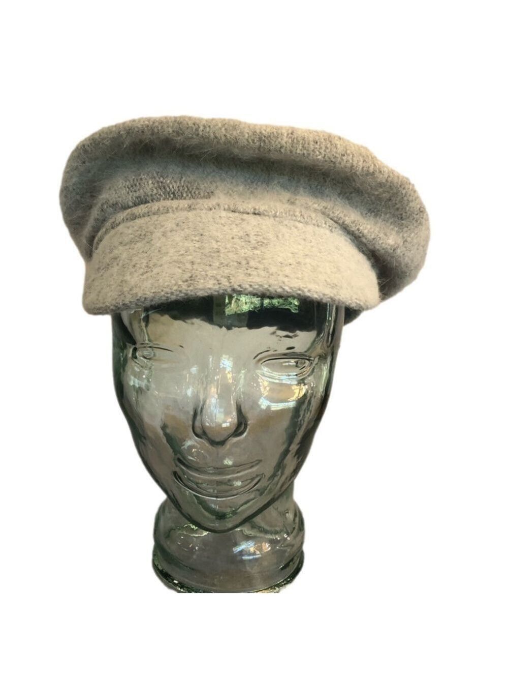 Women’s gray flat top rigid bill hat